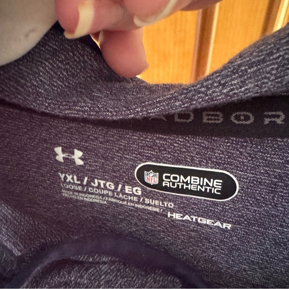 Under Armour Threadborne Seattle Seahawks Lightweight Hoodie Size YXL Navy Blue - Picture 4 of 6